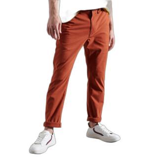 Pantaloni chino slim-fit in cotone organico Superdry Core